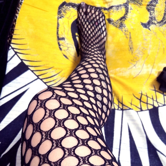 Leg Avenue Other - Sexy Pinup Porthole Fishnet Tights